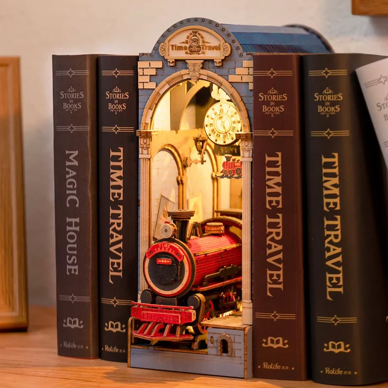 Book Nook - Time Travel (Wood)