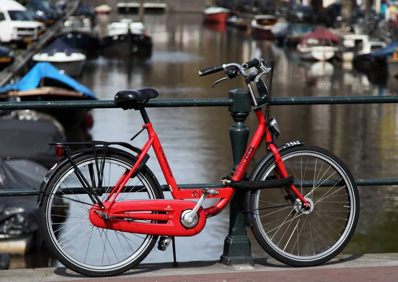 105068 Fortbewegung - Rotes Fahrrad Puzzle