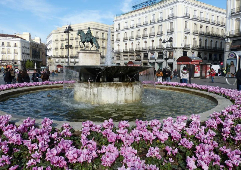 106313 Gebäude - Brunnen Puzzle