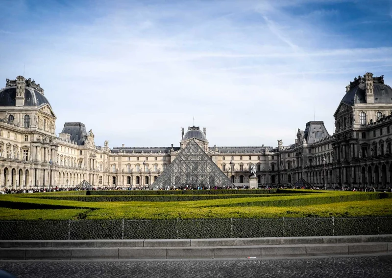 107235 Gebäude - Louvre Puzzle