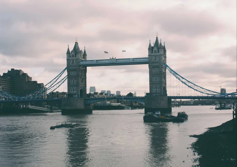 89352 Gebäude - Tower Bridge Puzzle