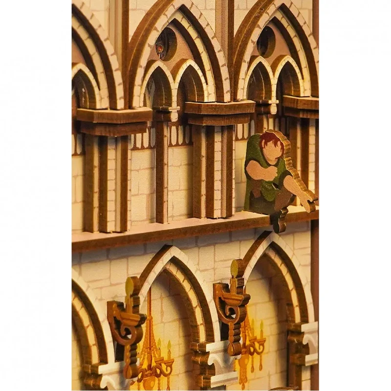 Book Nook - Notre Dame de Paris (Wood)