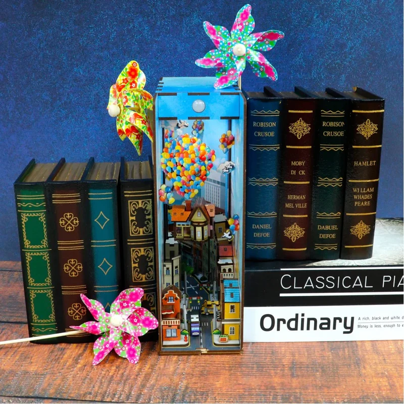 Book Nook - Travel with the Wind (Wood)