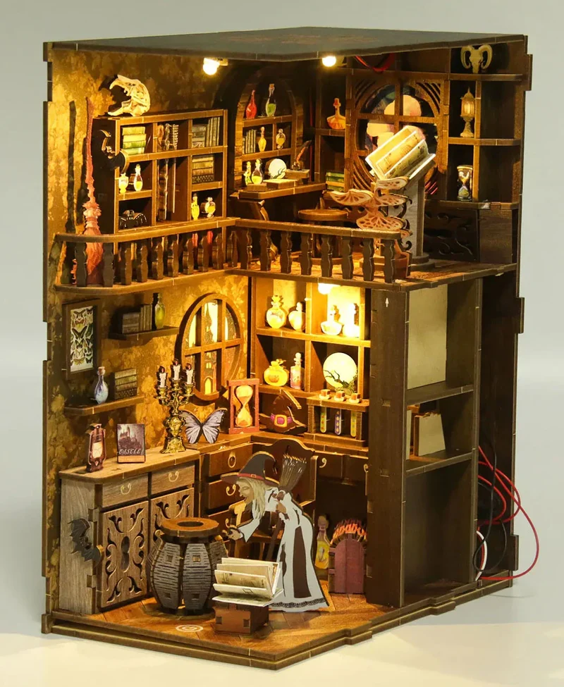 Book Nook - Magic Night (Wood)