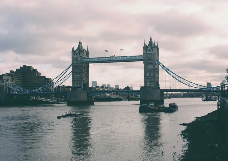 89094 Orte - 094Tower Bridge Puzzle
