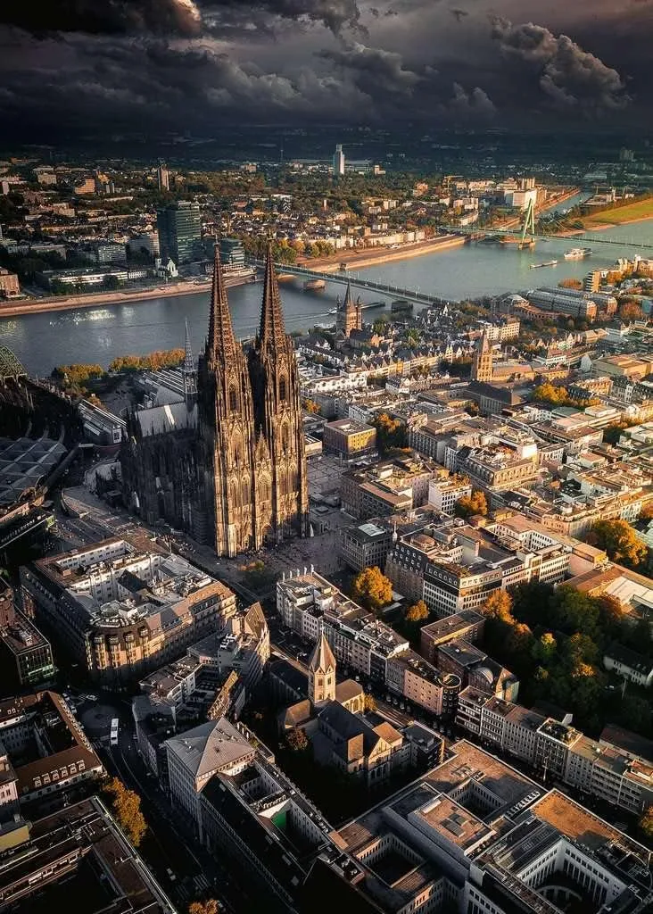 PFG Ravensburger Deutschland Collection - Kölner Dom (1000pcs) (Usage/Used - PUZZLES FOR GOOD)