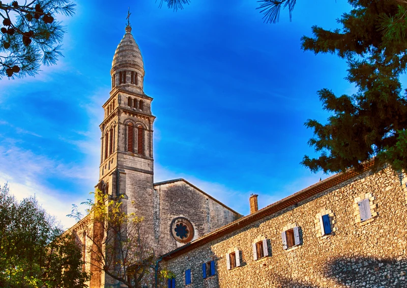 68422 Religion - Notre Dame Puzzle