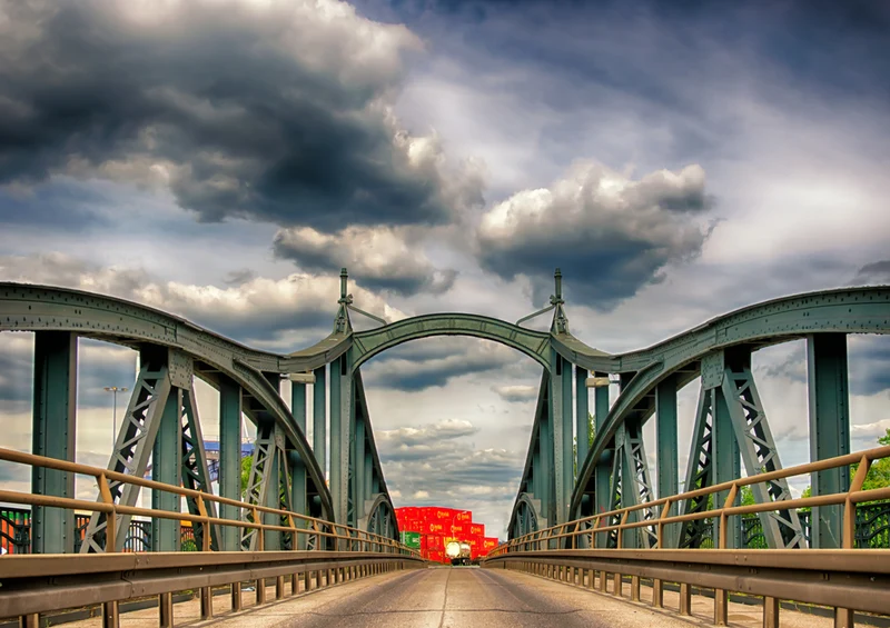68586 Hintergründe - Brücke Puzzle