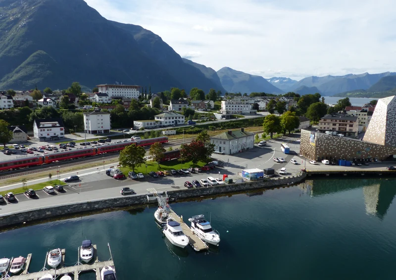 73397 Orte - Andalsnes Puzzle