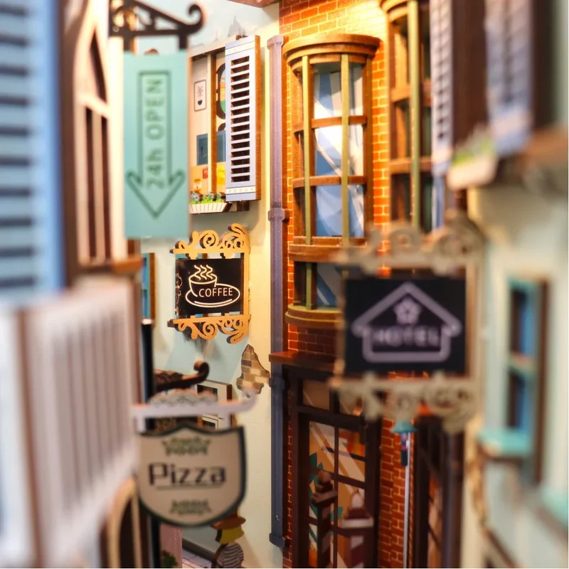 Book Nook - Travel in Venice (Wood)