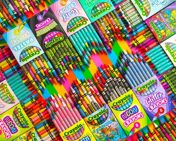 DMG The Colors of Crayola (500pcs) (DAMAGED BOX)