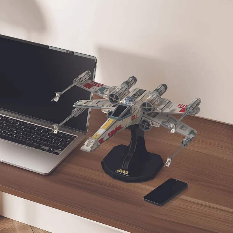 DMG 4D Build- Star Wars - T-65 X-Wing Starfighter (DAMAGED BOX)