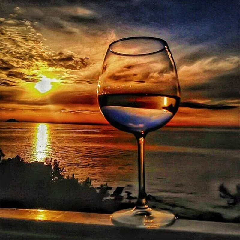 PFG Sunset Sea Wine Glass (Usagé/Used - PUZZLES FOR GOOD)