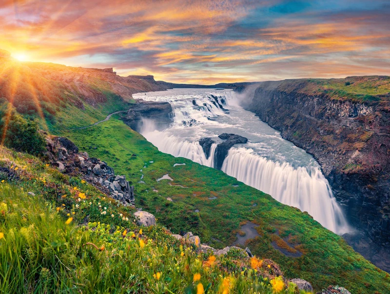 PFG Postcard Collection - Gullfoss Waterfall, Iceland (550pcs) (Usage/Used - PUZZLES FOR GOOD)