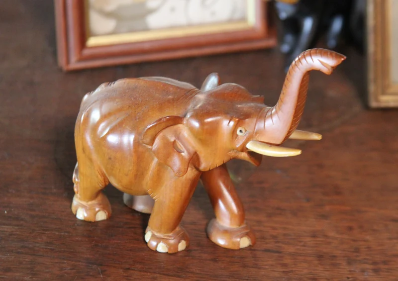 83029 Hintergründe - Elefant Puzzle