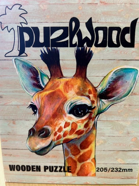 PFG Wooden Giraffe (Usage/Used - PUZZLES FOR GOOD)