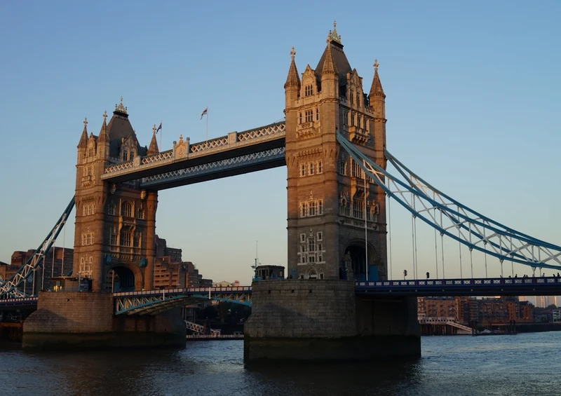 55196 Hintergründe - Tower Bridge Puzzle