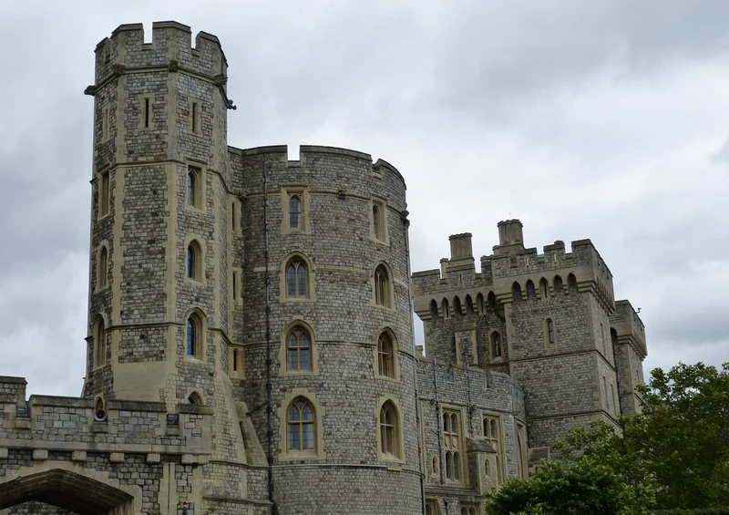 54984 Hintergründe - Tower of London Puzzle