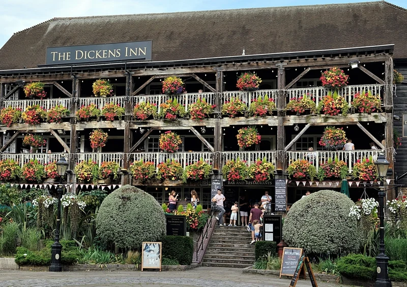 54977 Hintergründe - Das Dickens Gasthaus Puzzle