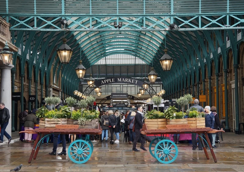 52645 Menschen - Markt Puzzle