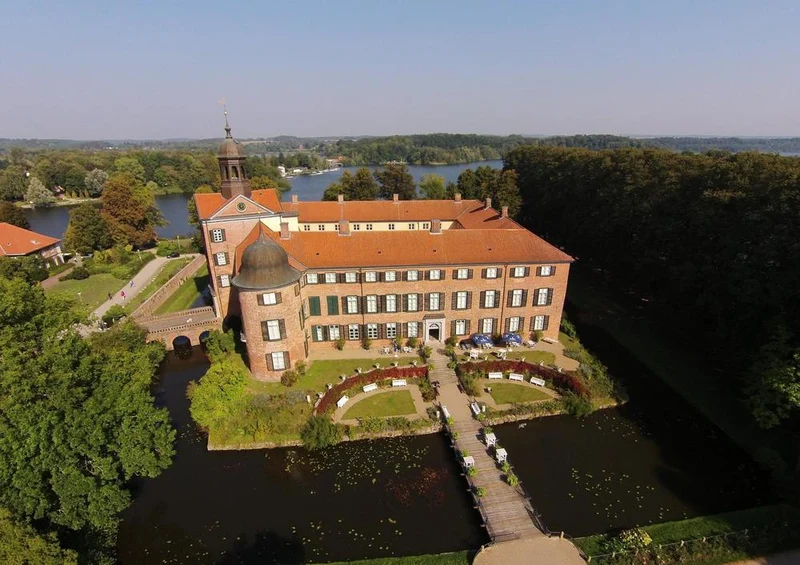 31830 Gebäude - Eutiner Schloss Puzzle