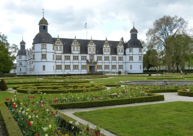 30773 Gebäude - Schloss Neuhaus Puzzle
