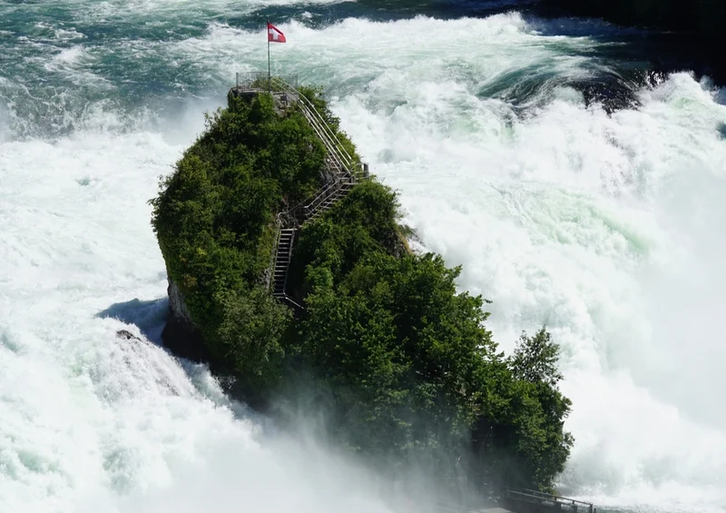 36000 Reisen - Rheinfall bei Schaffhausen Puzzle