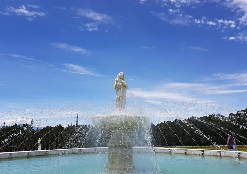 18727 Orte - Springbrunnen in Park Puzzle