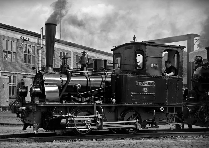 25710 Reisen - Dampf-Lokomotive Puzzle