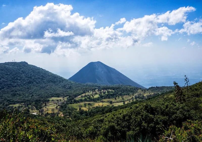 17477 Natur - El Salvador Puzzle
