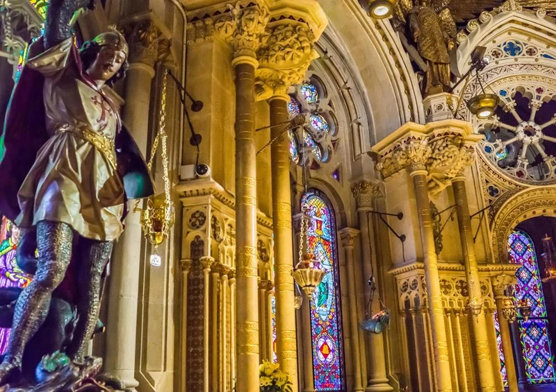 17531 Religion - Montserrat Puzzle