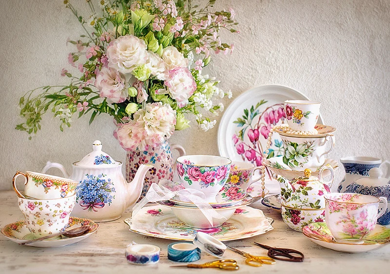 Still Life with Porcelain and Flowers (500pcs)