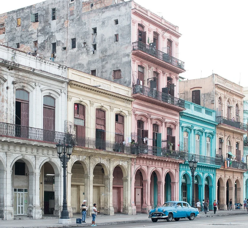 PFG On The Streets Of Havana (Usagé/Used - PUZZLES FOR GOOD)