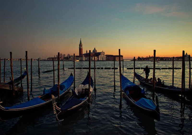 25489 Reisen - Gondeln in Venedig Puzzle