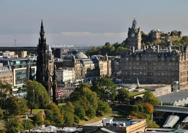 23575 Orte - Edinburgh Puzzle