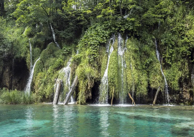 22129 Natur - Wasserfall in Kroatien Puzzle
