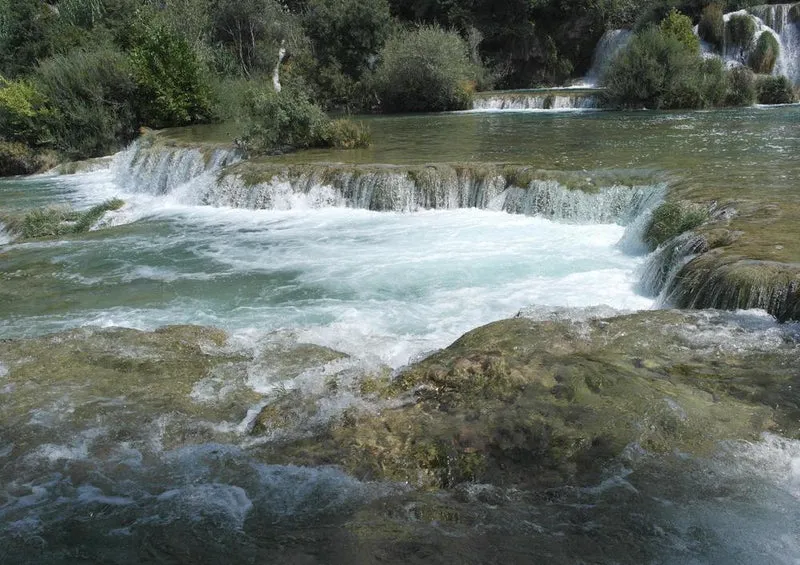 22124 Natur - Wasserfall in Kroatien Puzzle