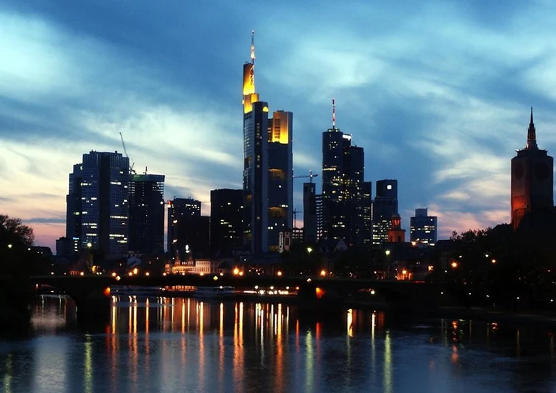 21981 Orte - Frankfurt bei Nacht Puzzle