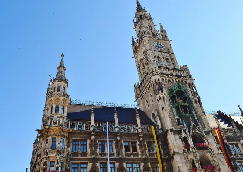32982 Gebäude - Marienplatz Puzzle