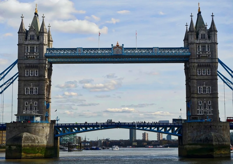 39484 Reisen - London Bridge Puzzle