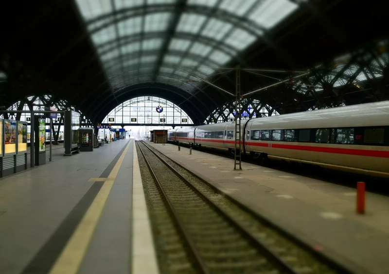 38762 Reisen - Bahnhof Puzzle