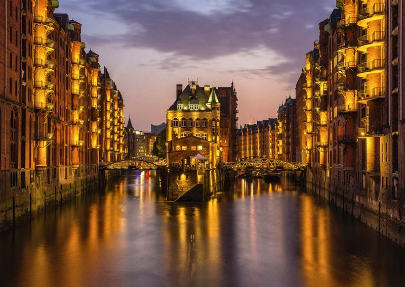 Hamburg, Nightfall in the Warehouse District