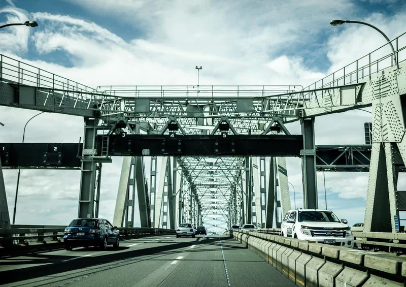 24882 Industrie - Brücke Puzzle