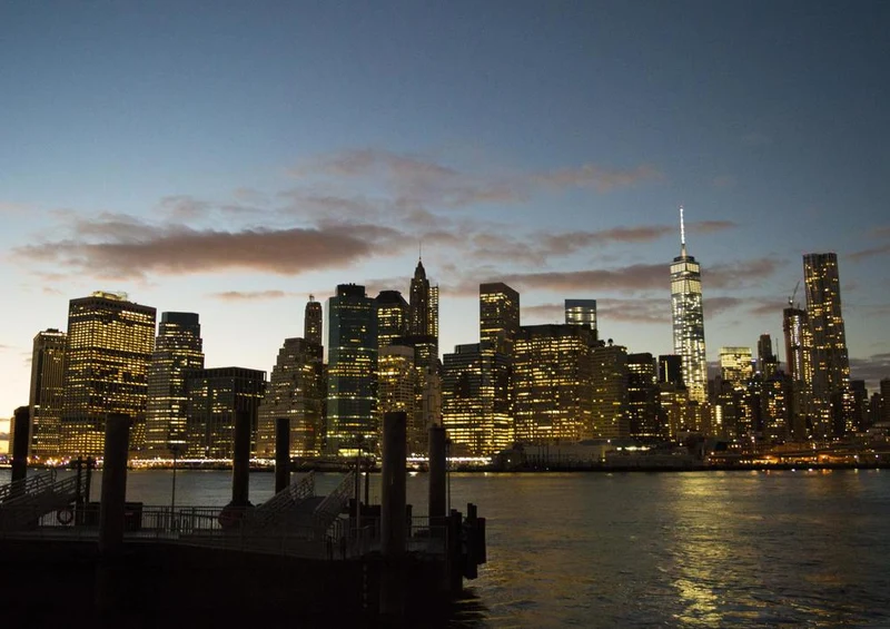 25310 Gebäude - Manhattan Skyline Puzzle