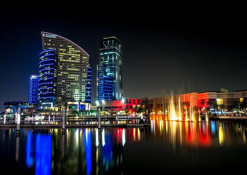 25632 Gebäude - Dubai bei Nacht Puzzle