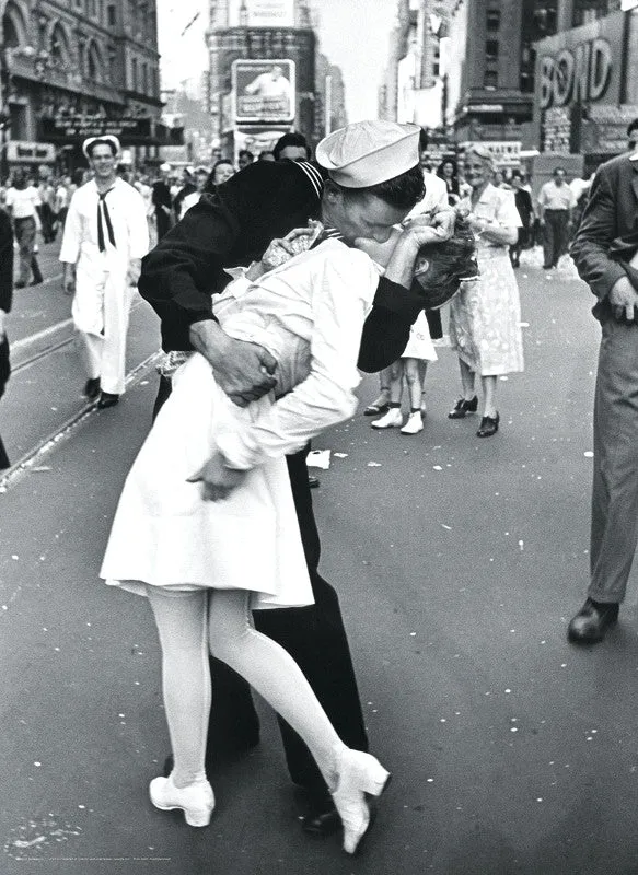LIFE Magazine - Kissing on VJ Day